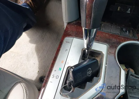 2013 Toyota Camry Xle z USA, uszkodzony, nr VIN 4T4BF1FK1DR327495